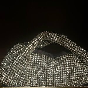 OUT OF STOCK!
Diva bling elegant bag